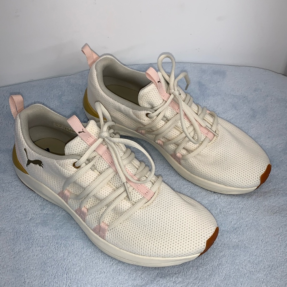 Puma, soft foam sneaker worn once